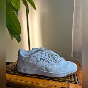 Women’s Reebok sneakers